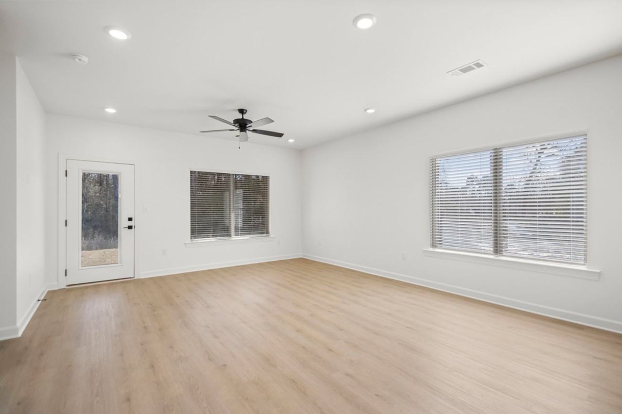 13418 Teton Dr - Photo 4 of 20