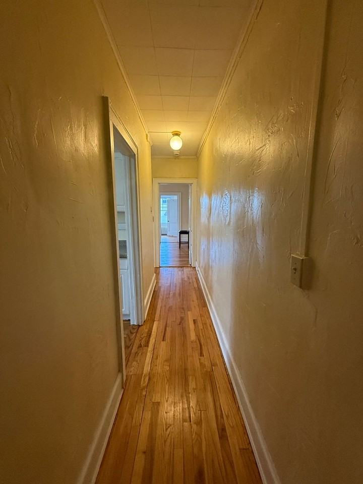 851 Wethersfield Ave - Photo 2 of 11