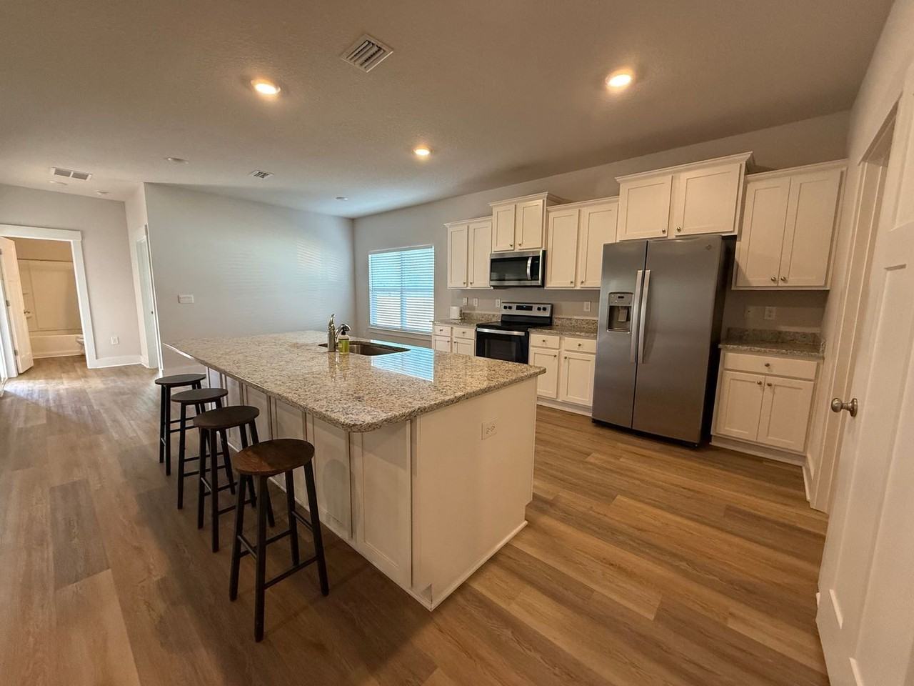 10621 Davenport Loop - Photo 7 of 30