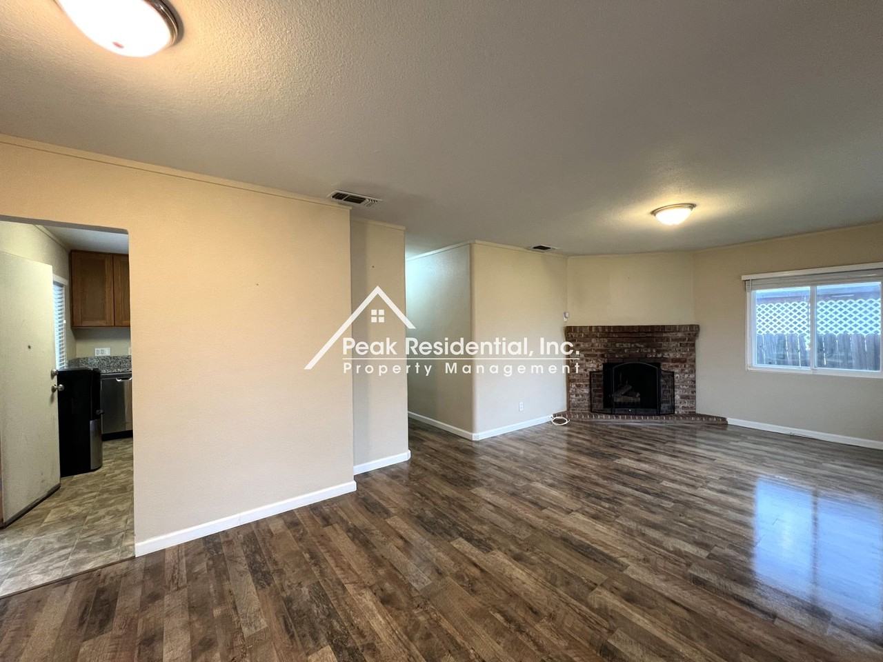 5920 35th Ave - Photo 6 of 21