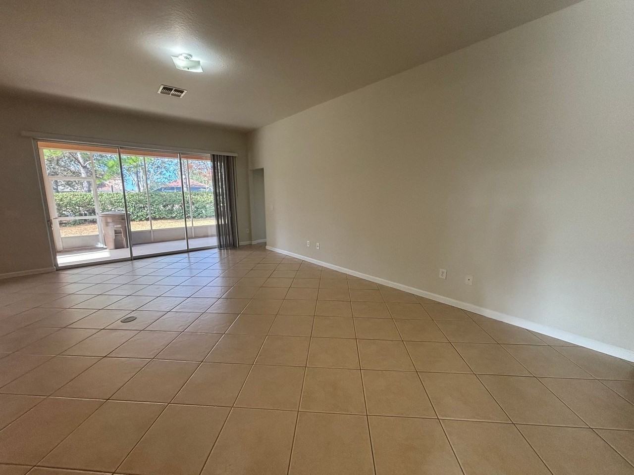 4194 Sw 47th Ct - Photo 7 of 31