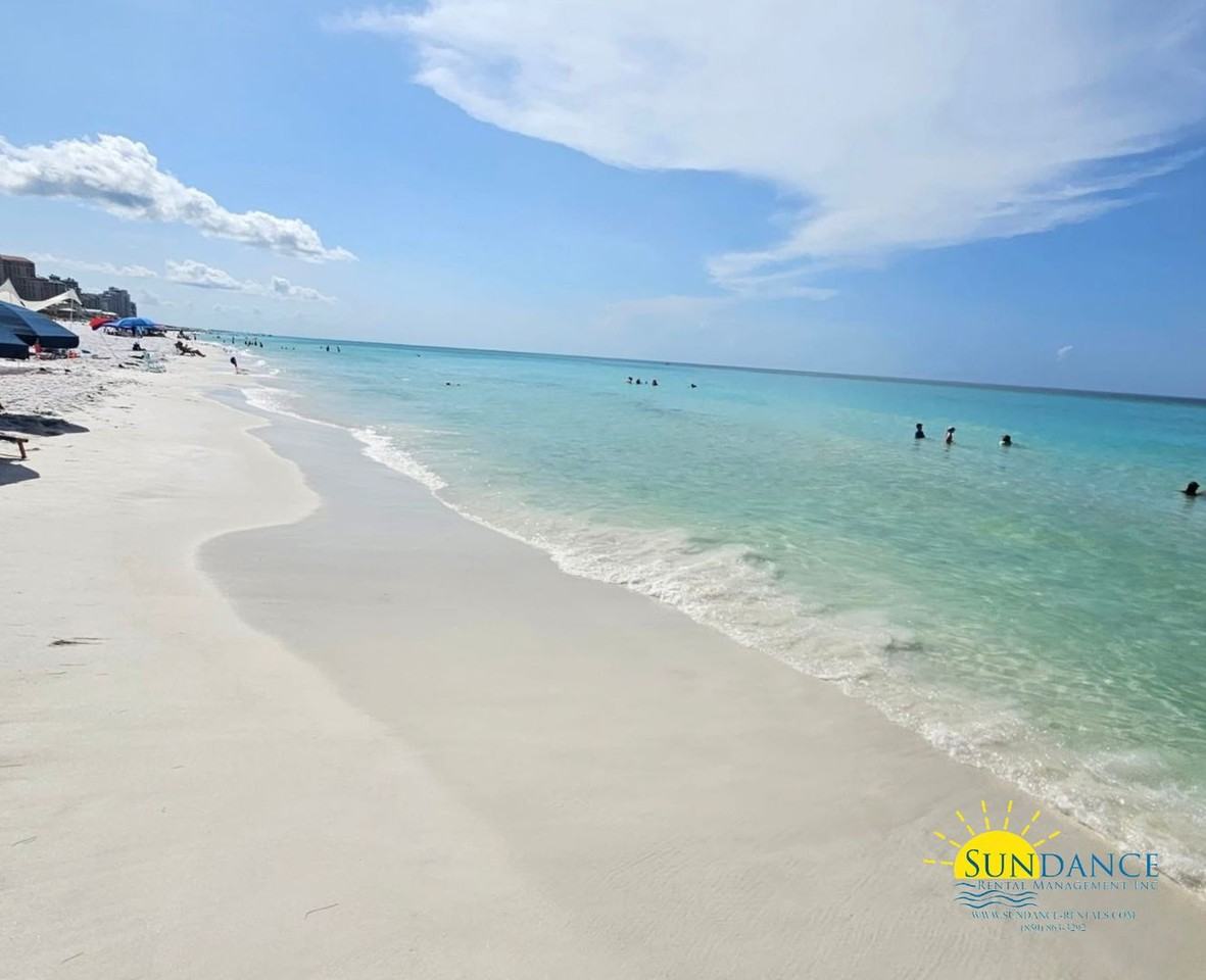 195 Maple St - Photo 2 of 33