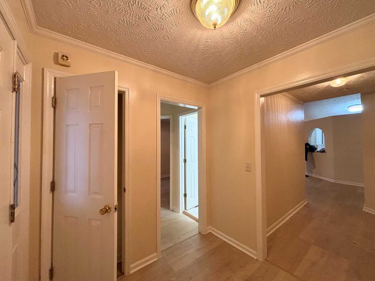 1135 Derbyshire Rd #1 - Photo 7 of 30