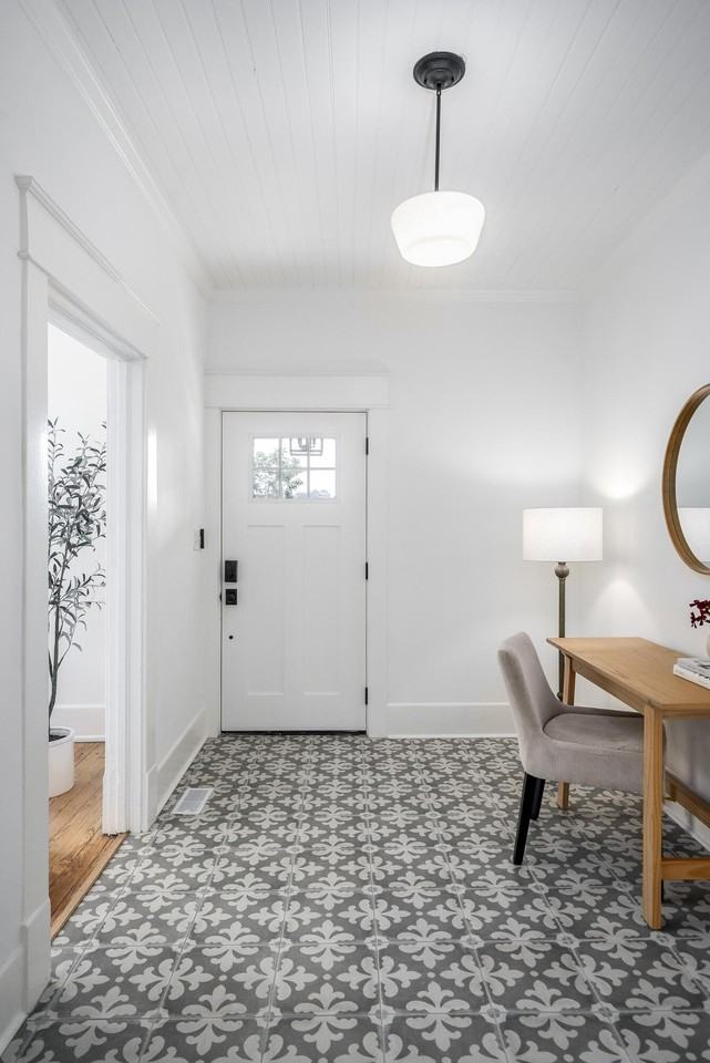 227 Kershaw St Ne - Photo 6 of 50