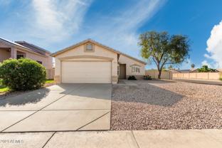 929 E Saragosa St - Photo 1 of 1