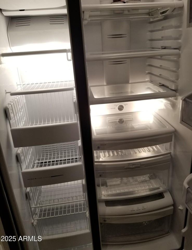 36554 W Alhambra St - Photo 3 of 11