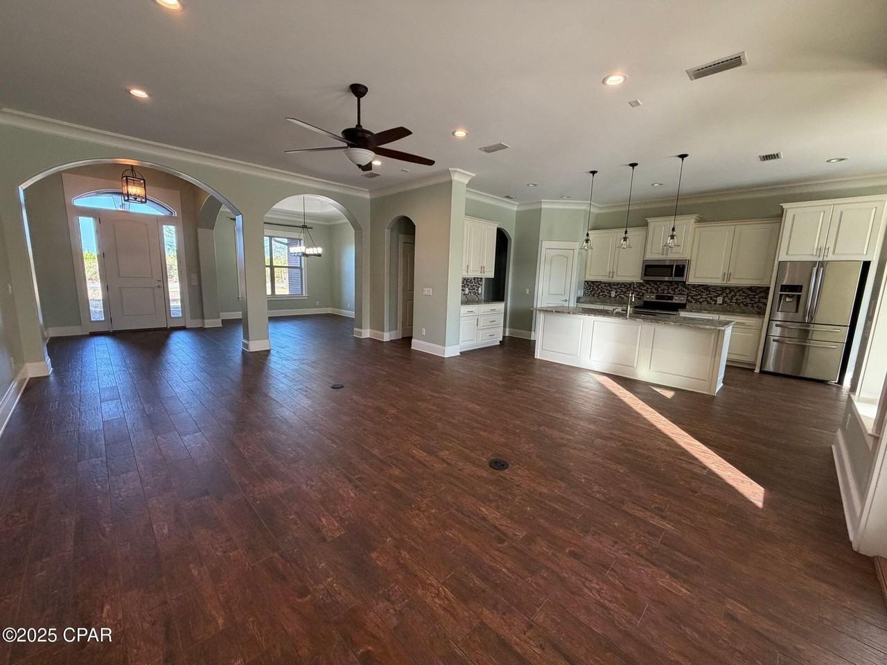 4528 Tropical Dr - Photo 5 of 31