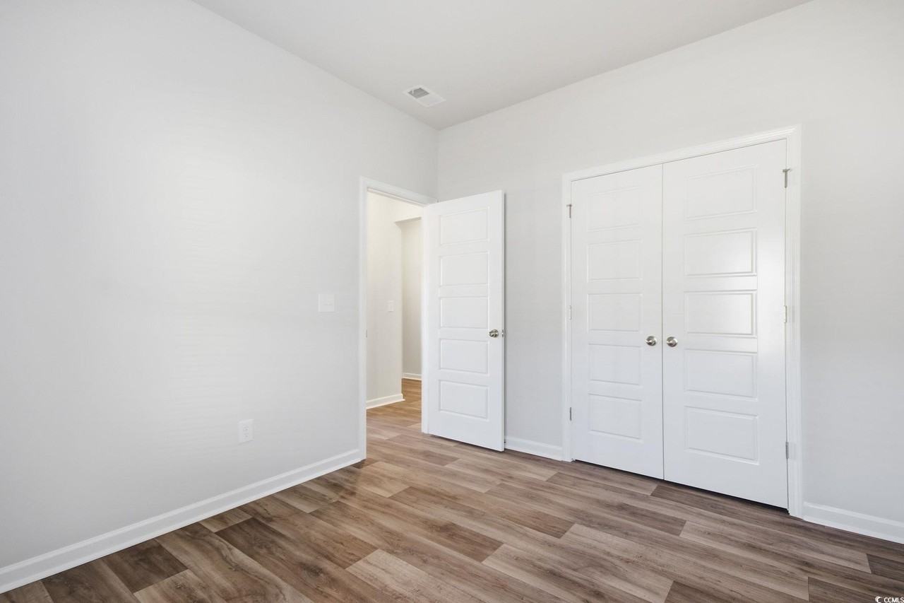 1121 Tibetan St - Photo 7 of 30