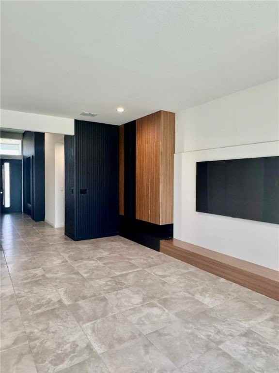 4113 Midlands St - Photo 3 of 35