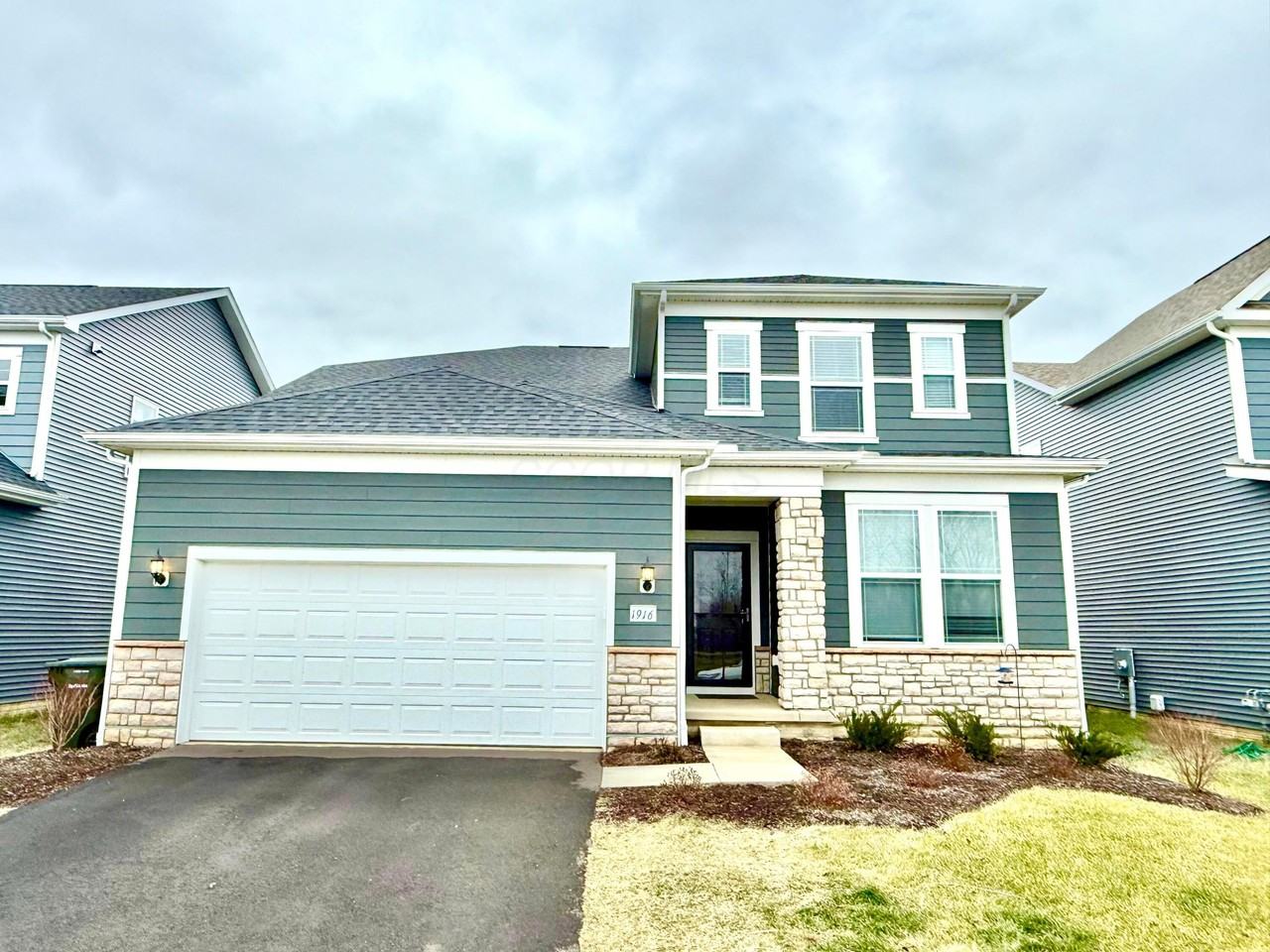 1916 Pomodoro Dr - Photo 2 of 19