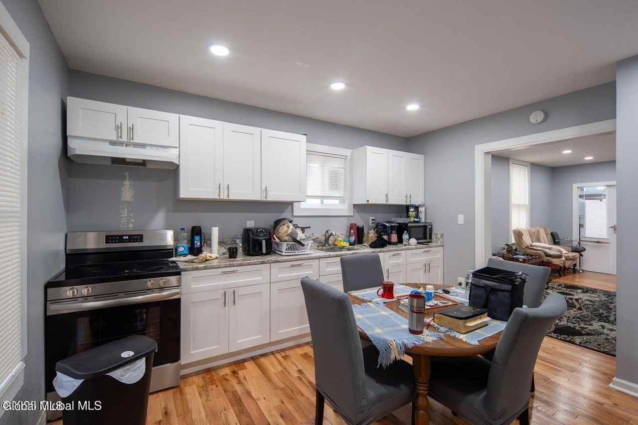 138 Main St Apt 1 #1 - Photo 4 of 8