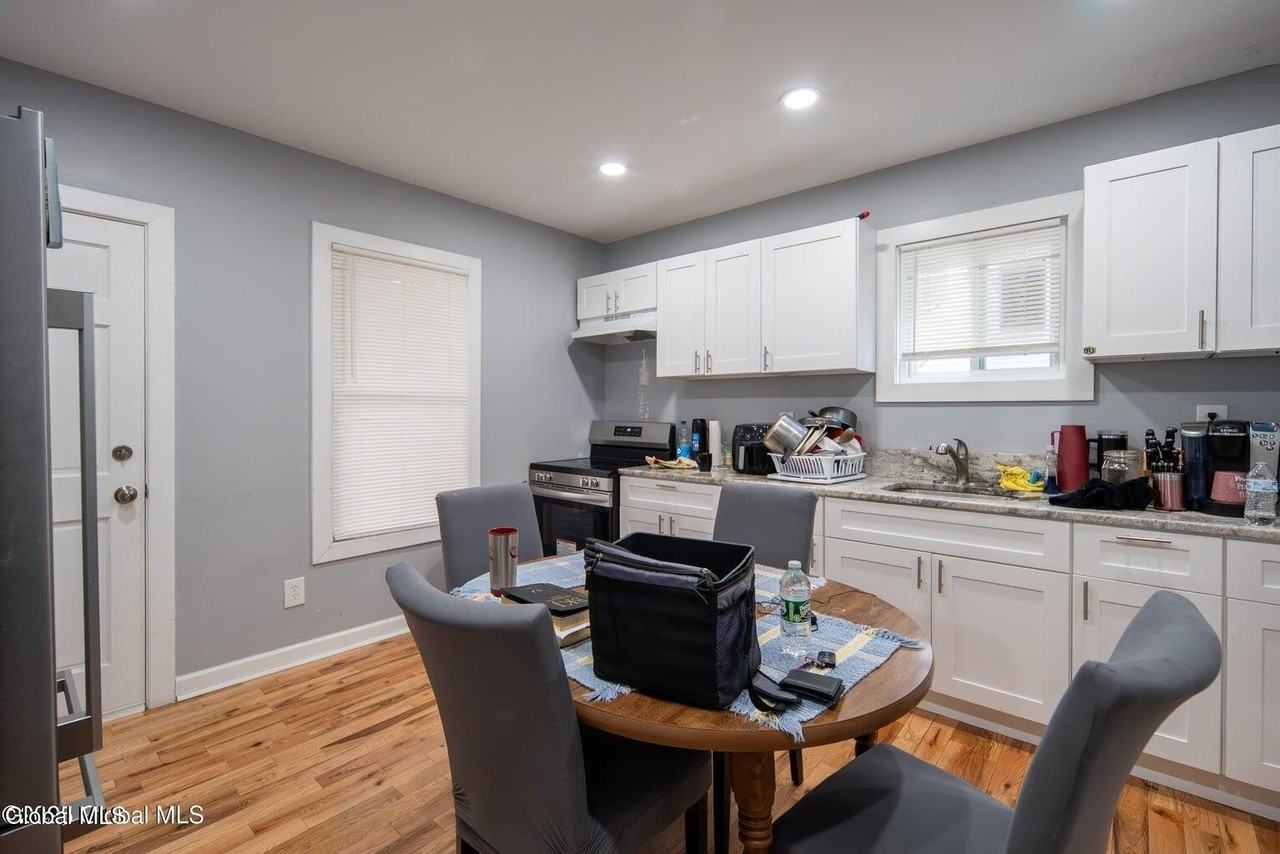 138 Main St Apt 1 #1 - Photo 5 of 8