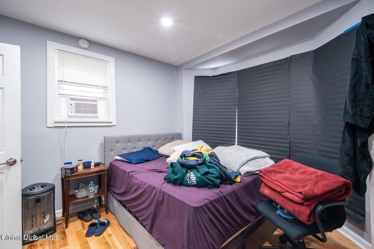 138 Main St Apt 1 #1 - Photo 6 of 8