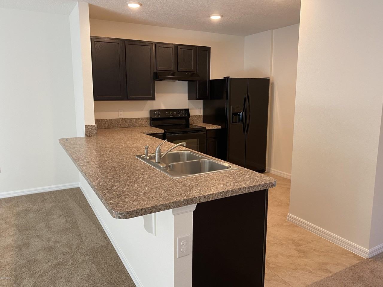 1602 Primo Ct - Photo 5 of 23