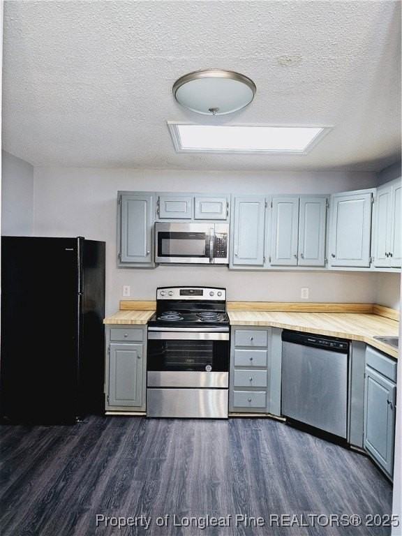 1121 Lake Stone Pl - Photo 4 of 19