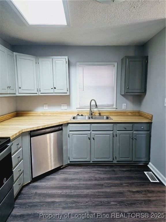 1121 Lake Stone Pl - Photo 5 of 19