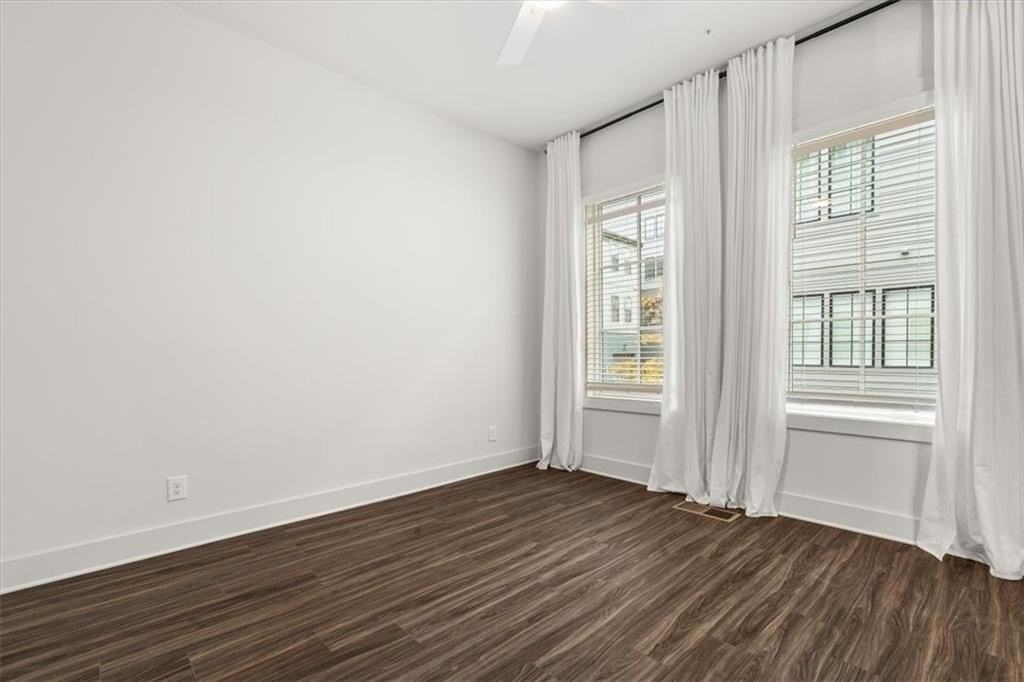 1274 Longreen Ter Nw Unit 8 #8 - Photo 4 of 36