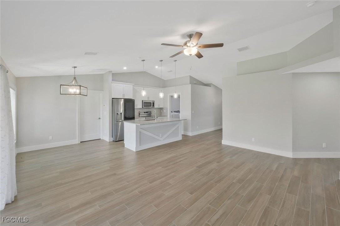 2806 22nd St W - Photo 3 of 26