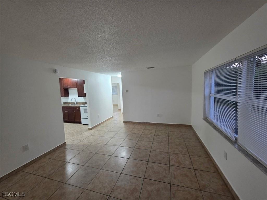 2148 Dora St Apt 11 #11 - Photo 2 of 10