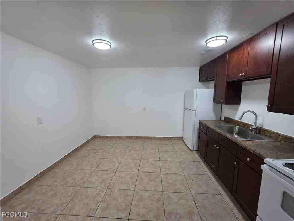 2148 Dora St Apt 11 #11 - Photo 6 of 10