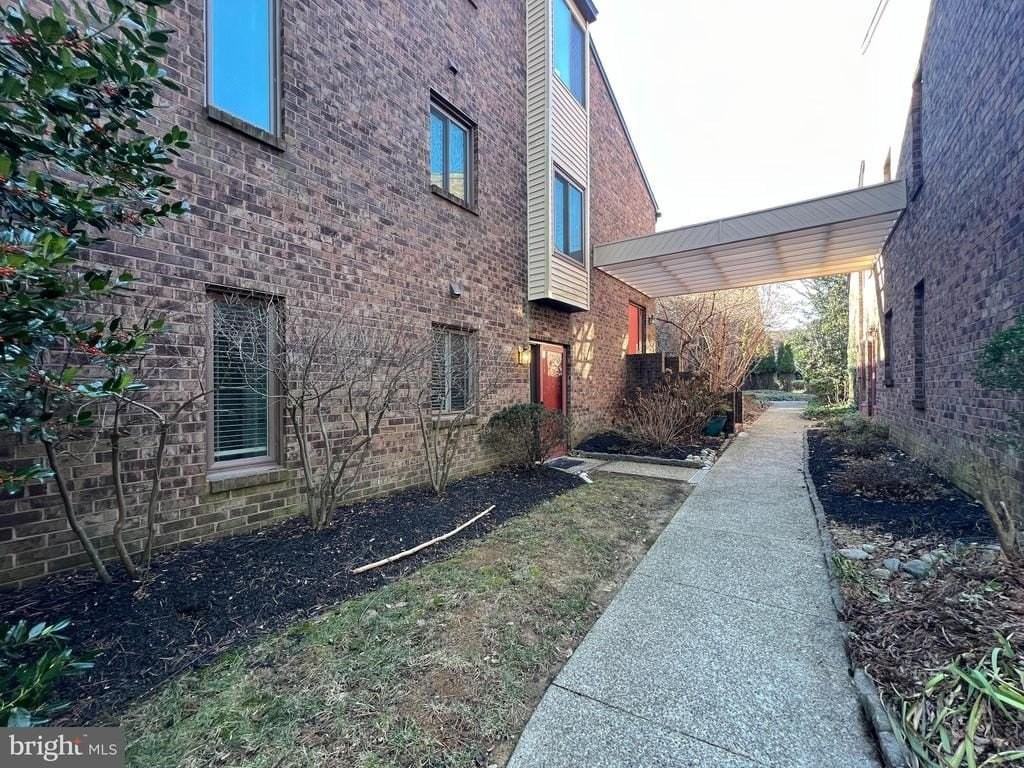 1701 Mountainview Dr #1701 - Photo 2 of 16