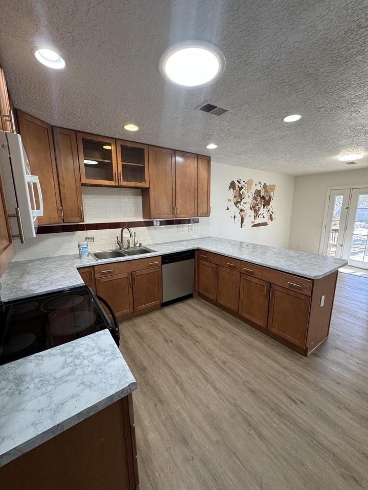 12916 Bryce Ave Ne - Photo 6 of 19