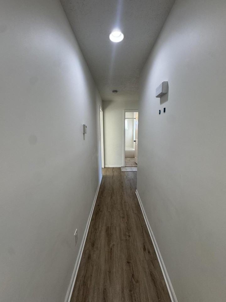 12916 Bryce Ave Ne - Photo 7 of 19