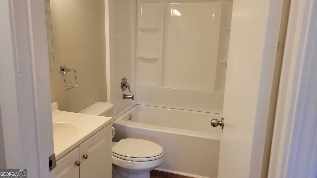 130 Bowman Rd Se - Photo 3 of 21