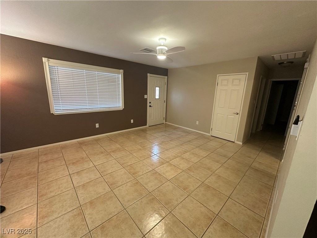 3009 Crawford St - Photo 3 of 16