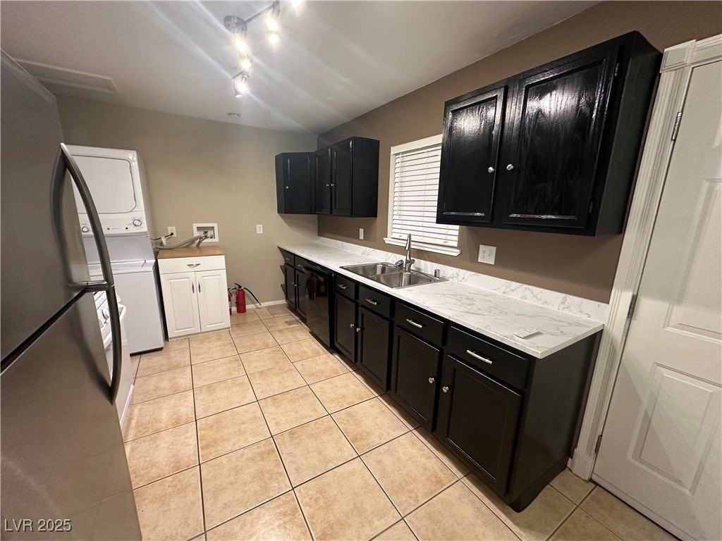 3009 Crawford St - Photo 6 of 16