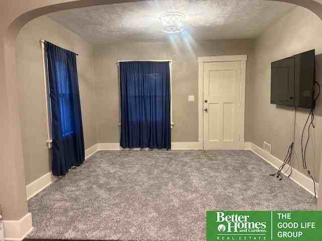 512 Martha St - Photo 3 of 9