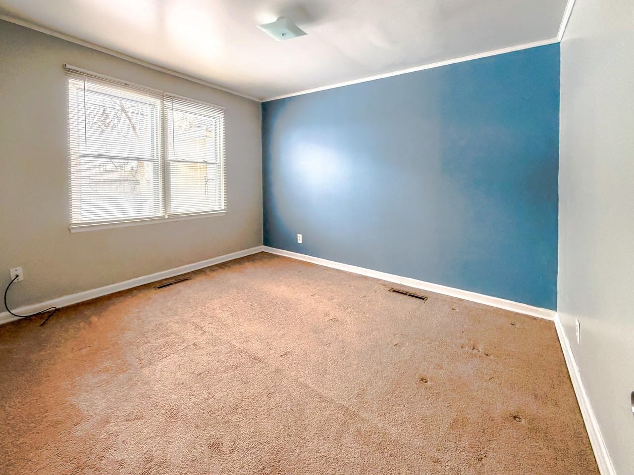 10111 Corning St - Photo 4 of 13