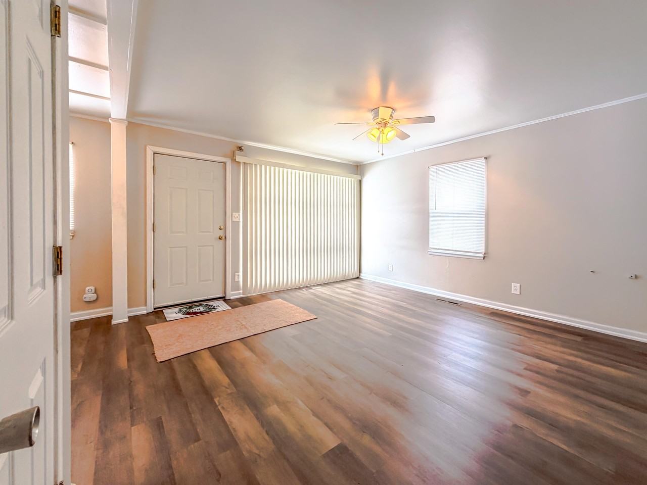 10111 Corning St - Photo 7 of 13