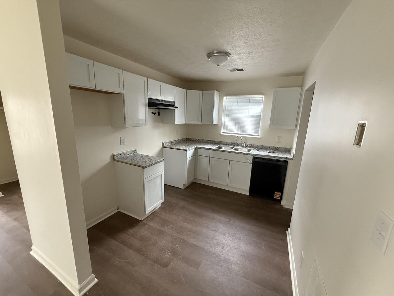 752 Gatehouse Pl - Photo 6 of 10