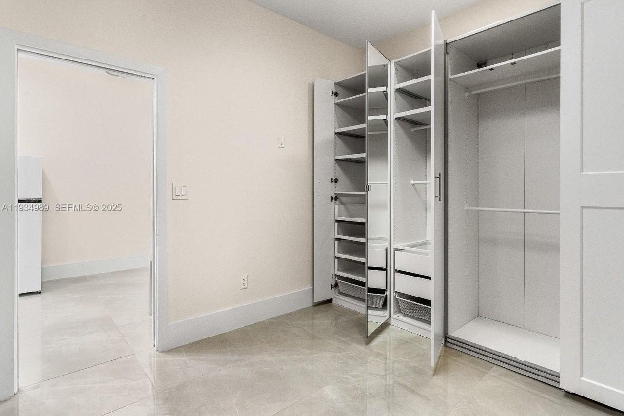 161XX Sw 44th Ave #1 - Photo 5 of 11