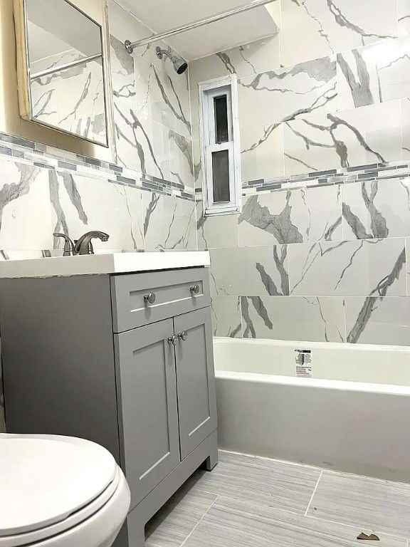 394 Stuyvesant Ave #33-6-15-11 - Photo 2 of 3