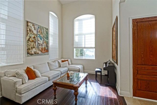 1717 Curtis Ave - Photo 7 of 8