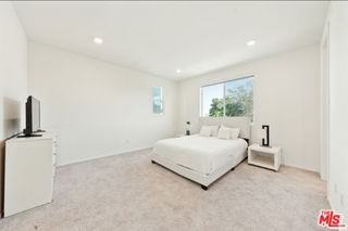 605 Daniel Freeman Cir - Photo 2 of 8