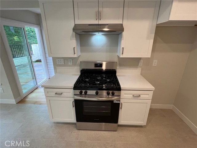 33111 Sandpiper Ct - Photo 4 of 8