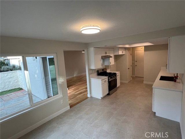 33111 Sandpiper Ct - Photo 6 of 8