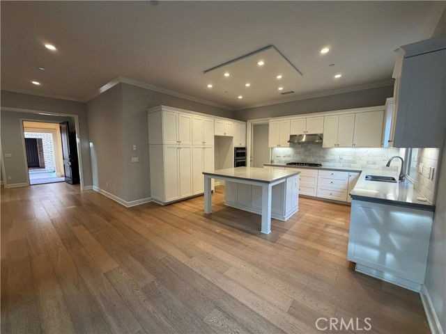 58 Tollson - Photo 4 of 8