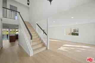 243 Blanquita Way - Photo 3 of 8