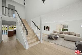 243 Blanquita Way - Photo 4 of 8