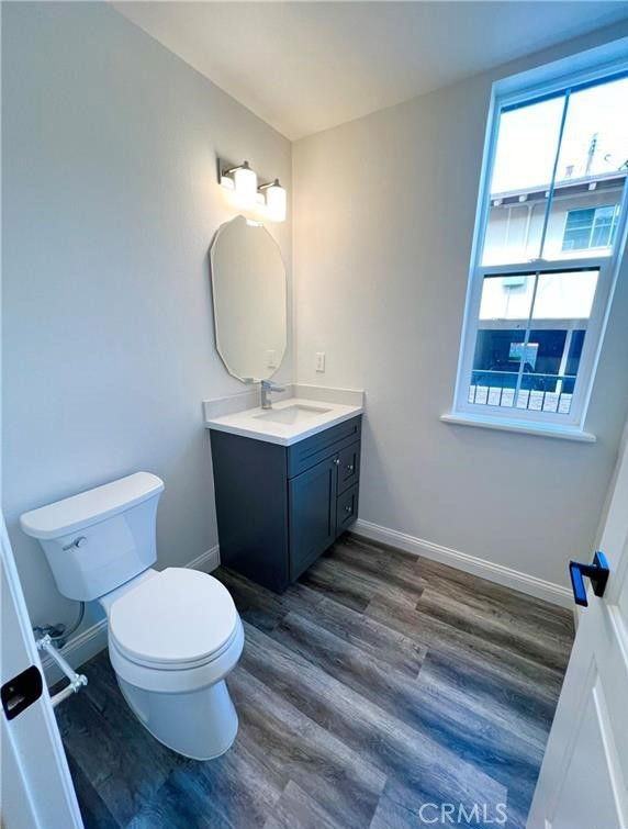 328 E Live Oak St #6 - Photo 5 of 8