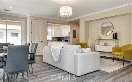 328 E Live Oak St #6 - Photo 7 of 8