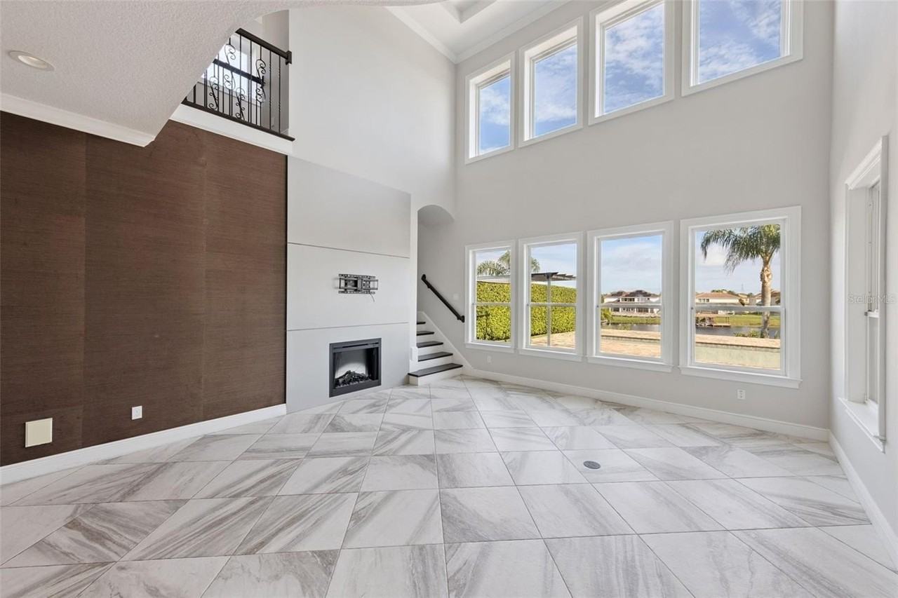 7567 Green Mountain Way - Photo 3 of 50