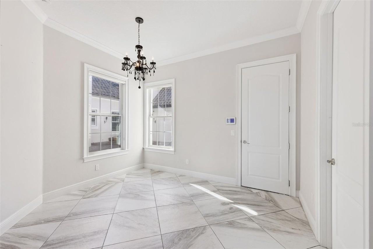 7567 Green Mountain Way - Photo 4 of 50