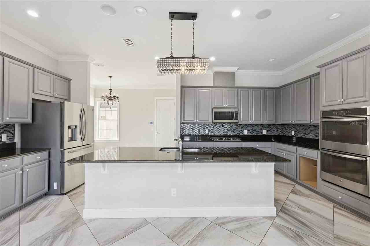 7567 Green Mountain Way - Photo 5 of 50