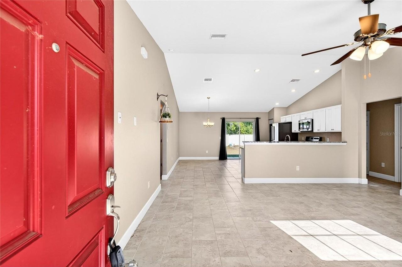 501 Marion Oaks Golf Rd - Photo 3 of 33