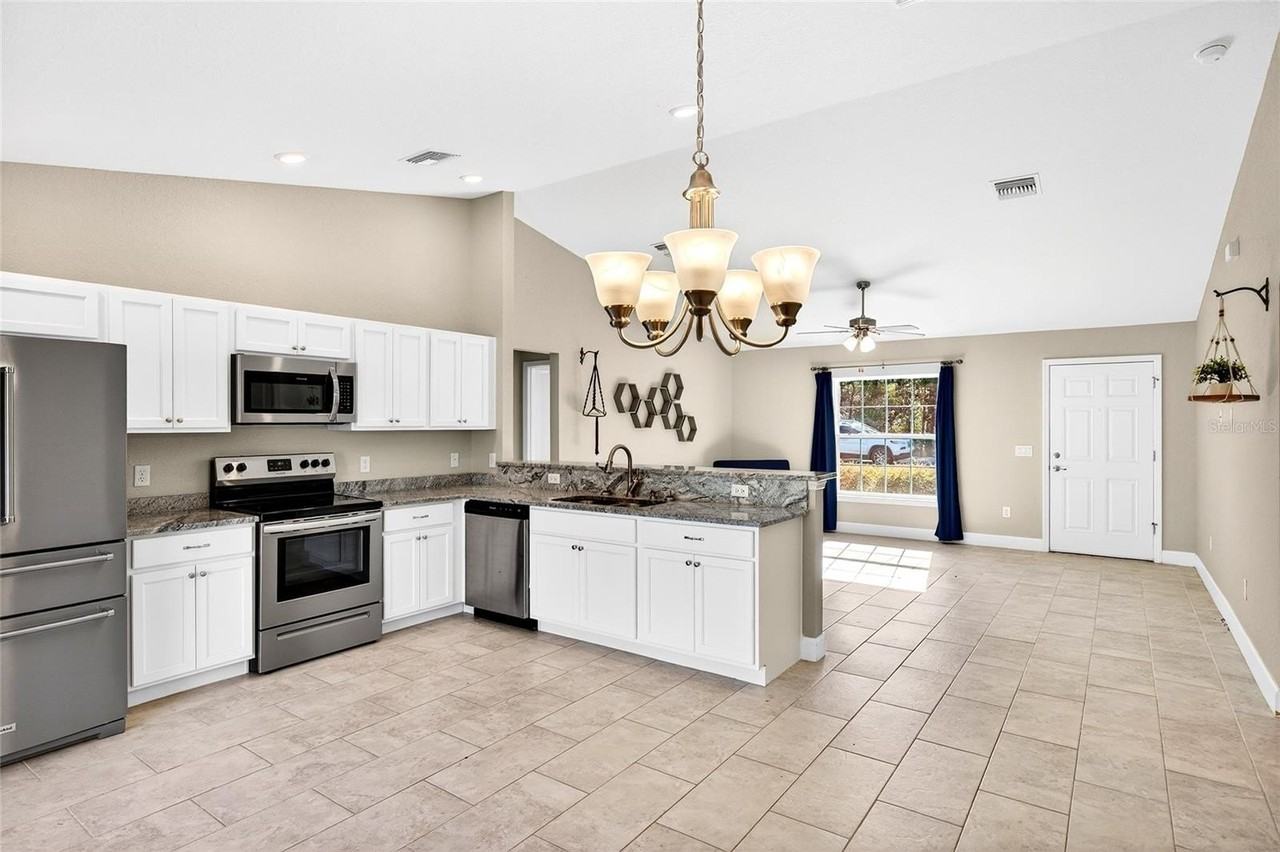 501 Marion Oaks Golf Rd - Photo 6 of 33